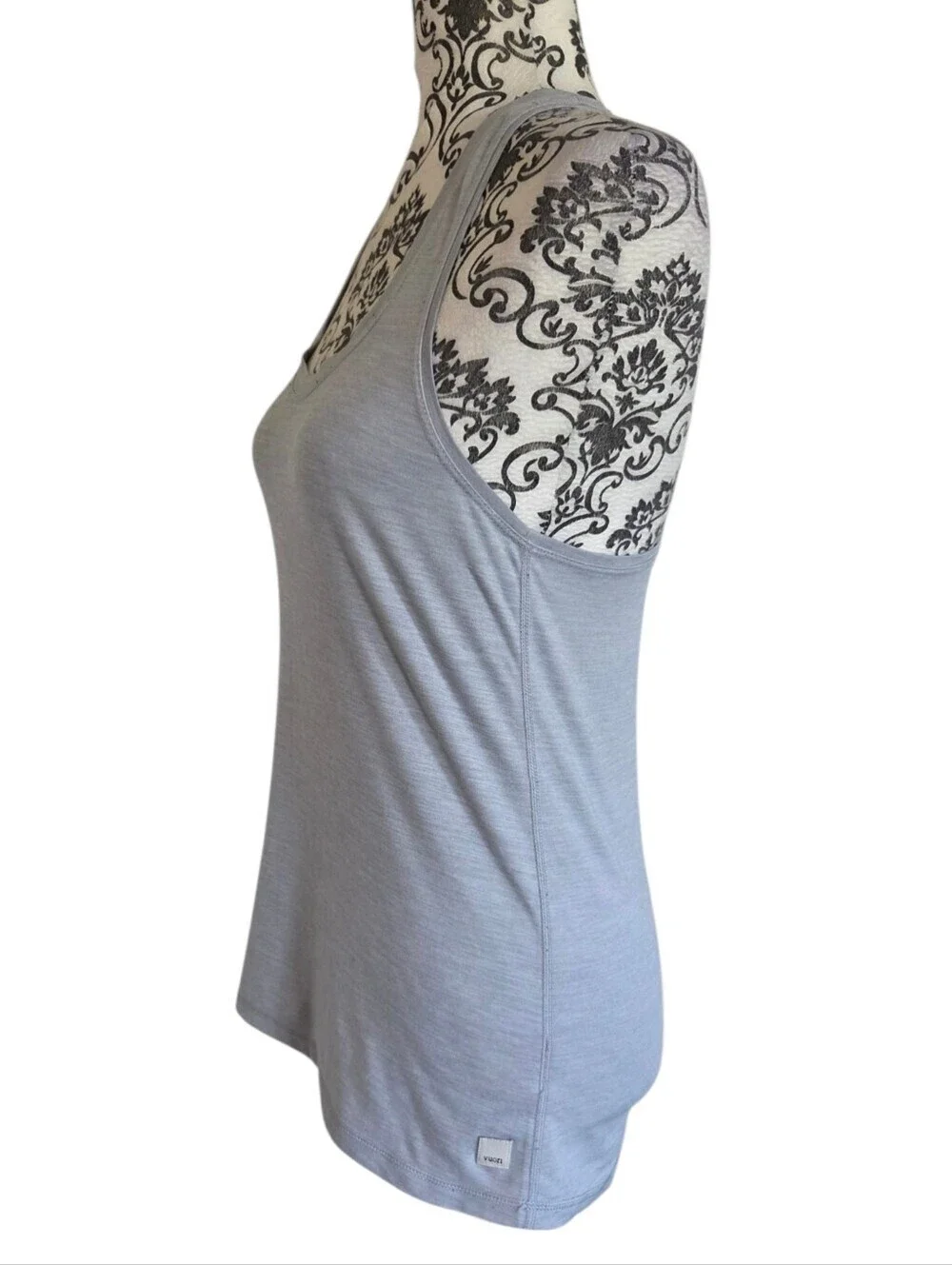 Vuori Lux Performance Tank Women Medium Gray - Picture 5 of 6